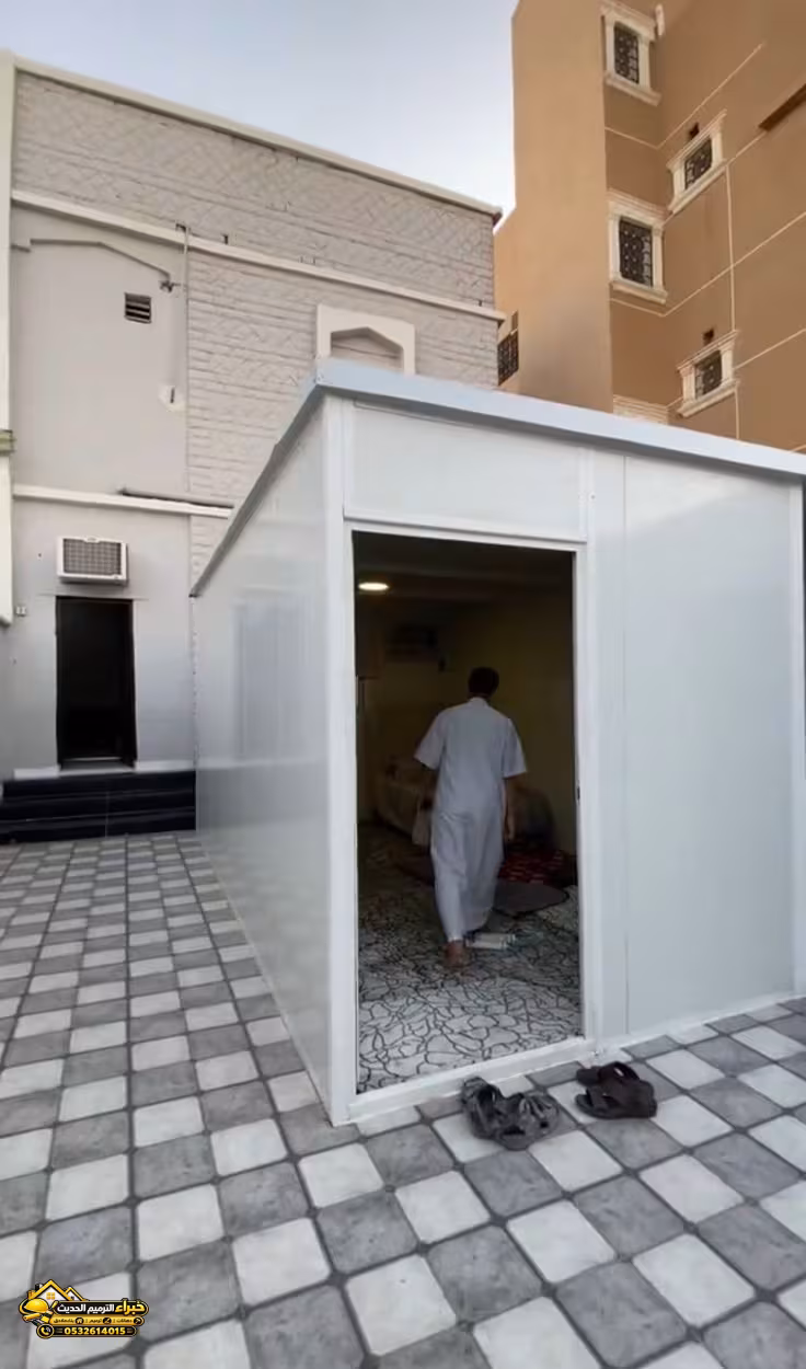 صورة من المعرض