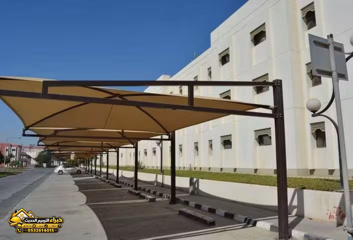 صورة من المعرض